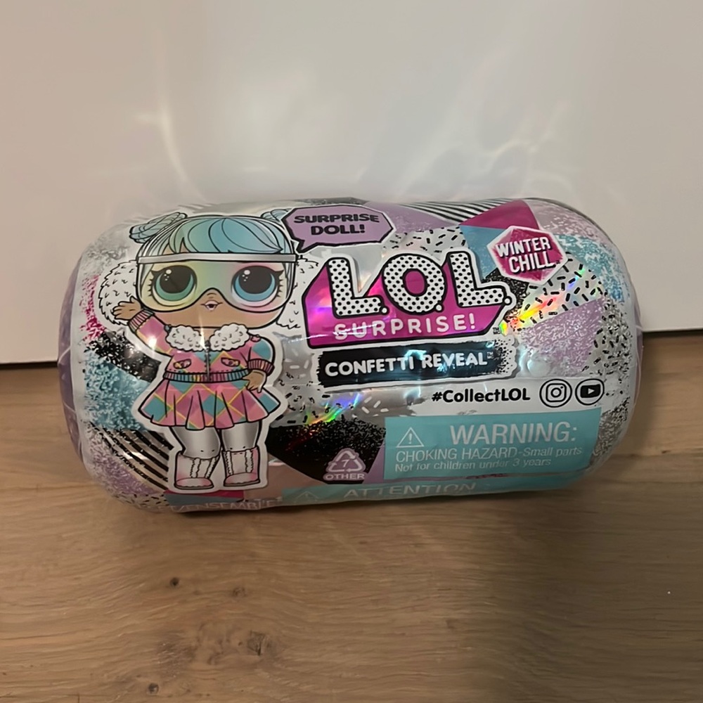 NWT 💛 LOL Surprise Winter Chill Confetti Surprise Dolls